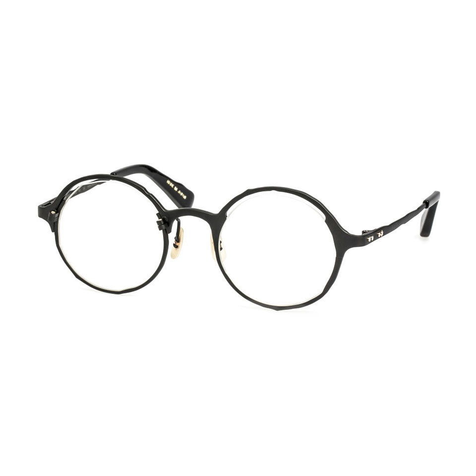 MM-0052 Black
