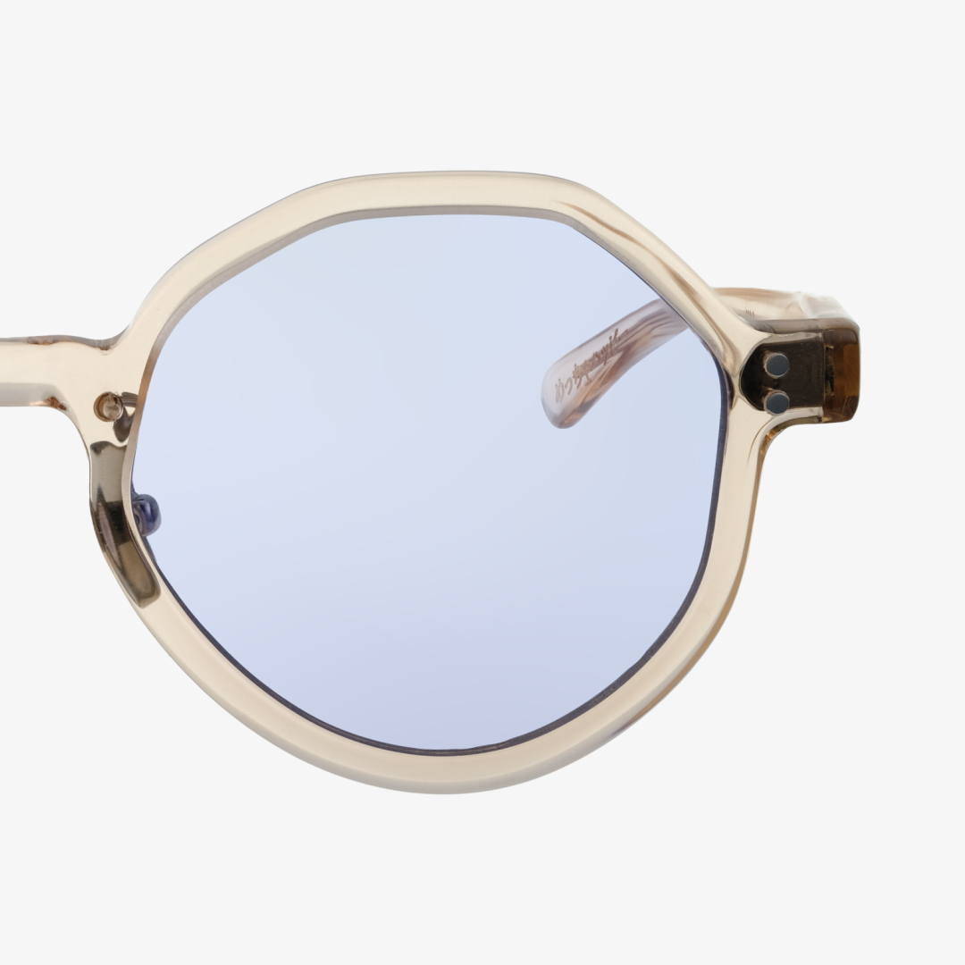 Explorer Champagne Transparent