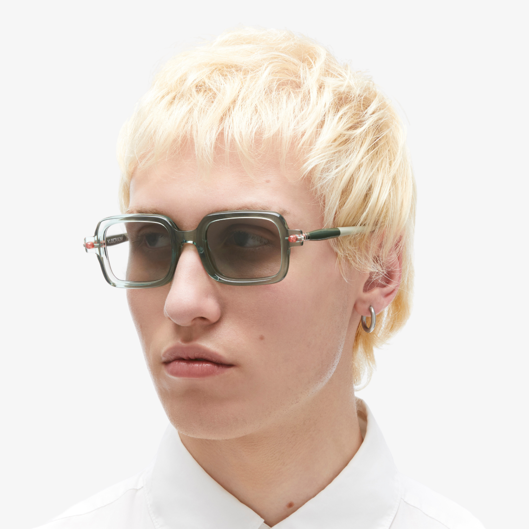 P2 Turqoise White