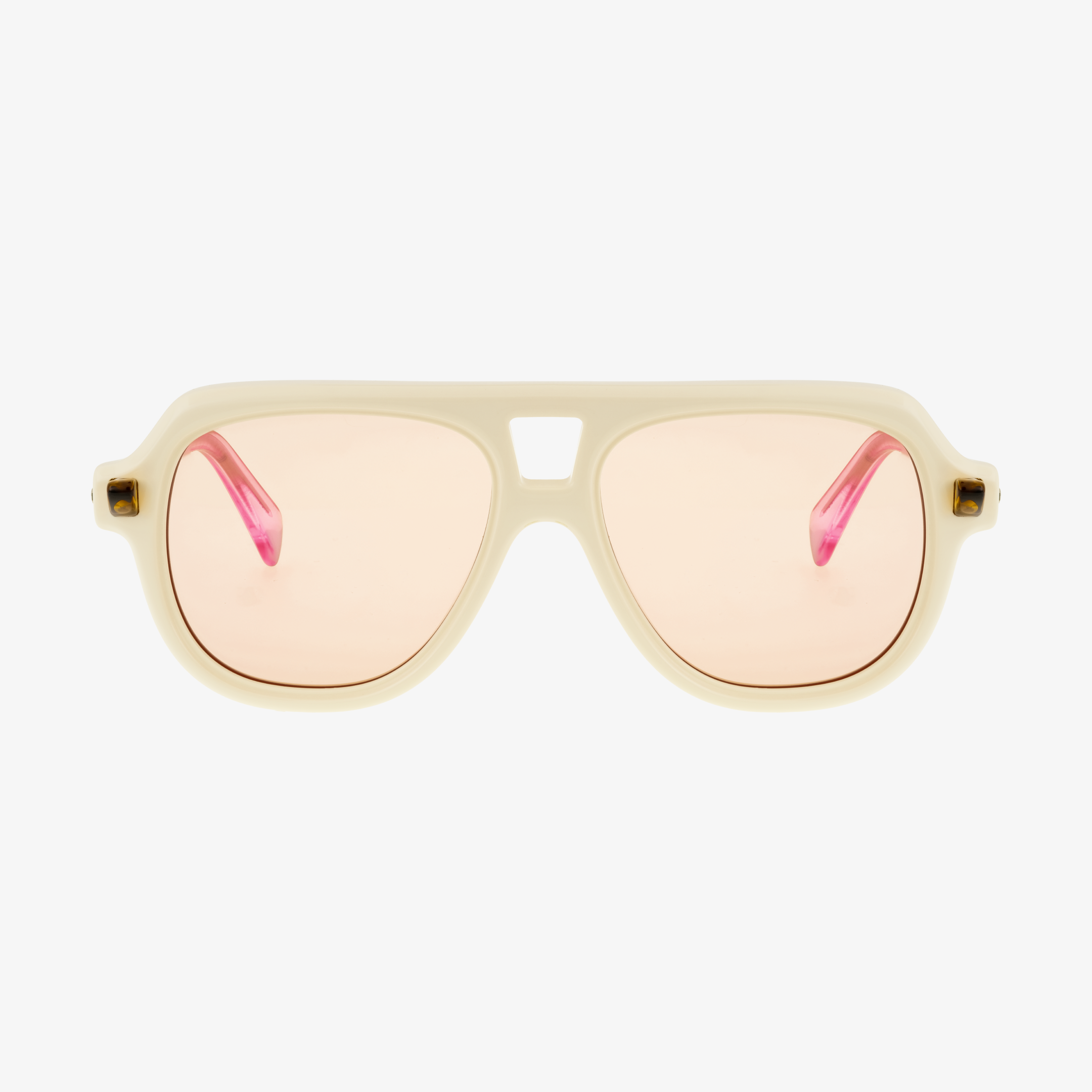 Q4 White Pink