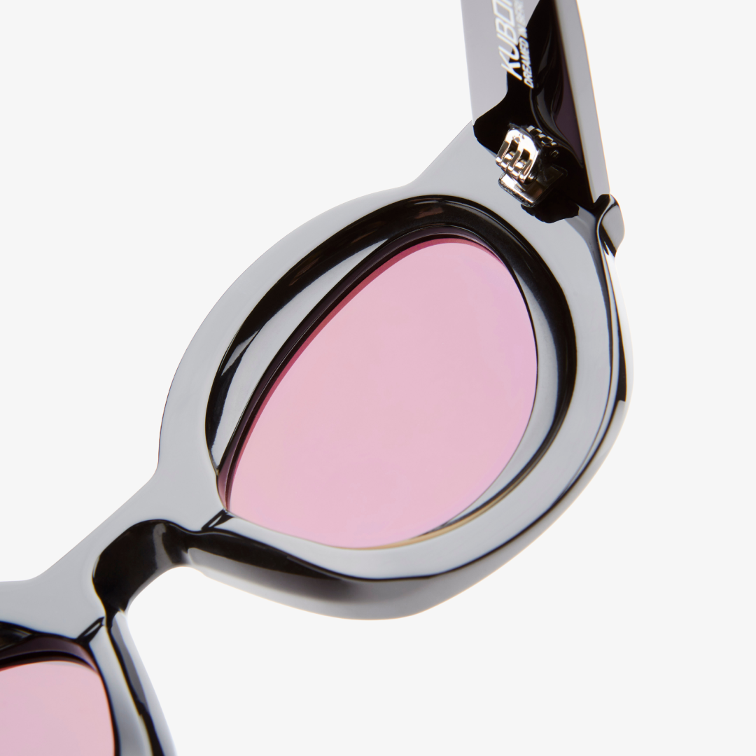 X22 Black