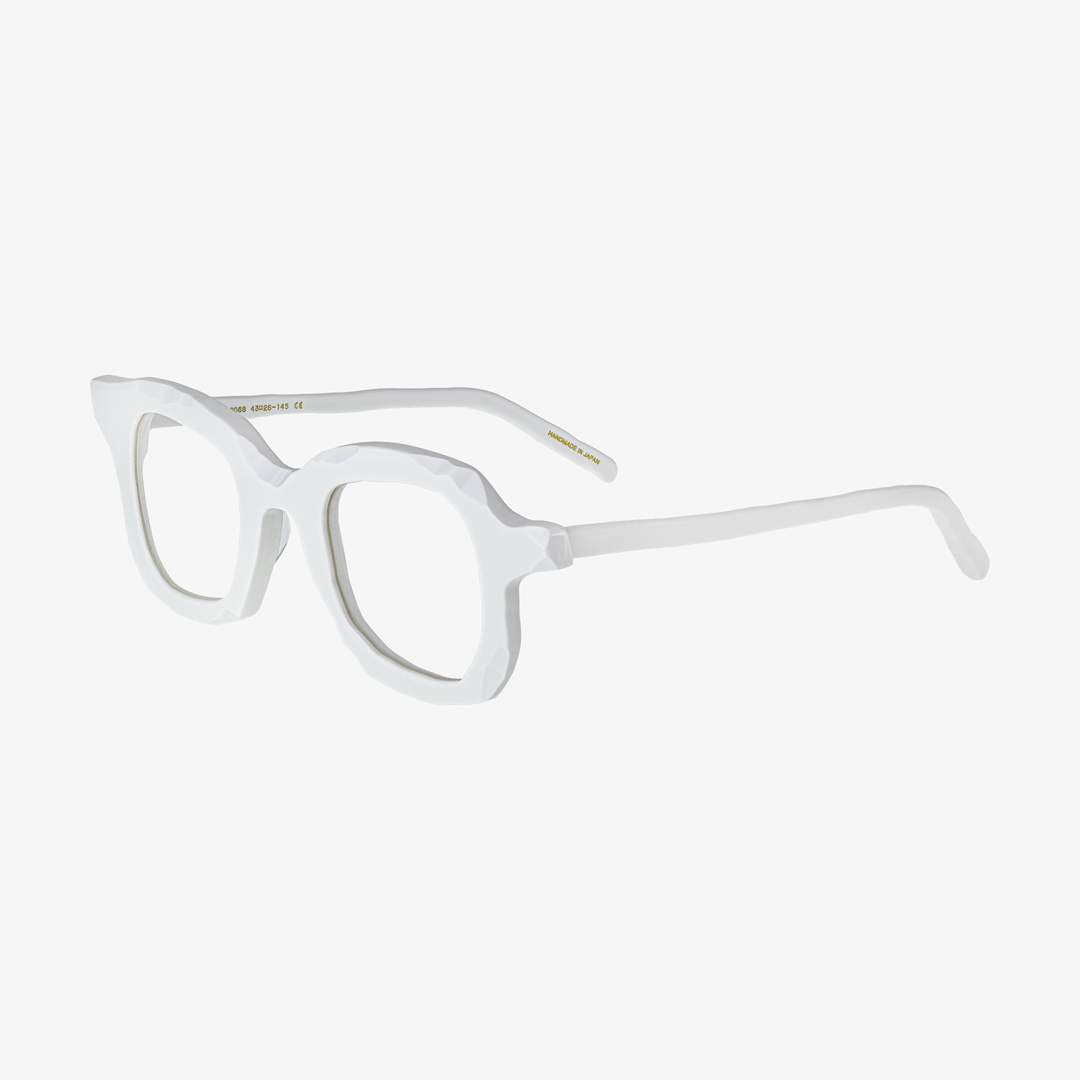 MM-0068 White