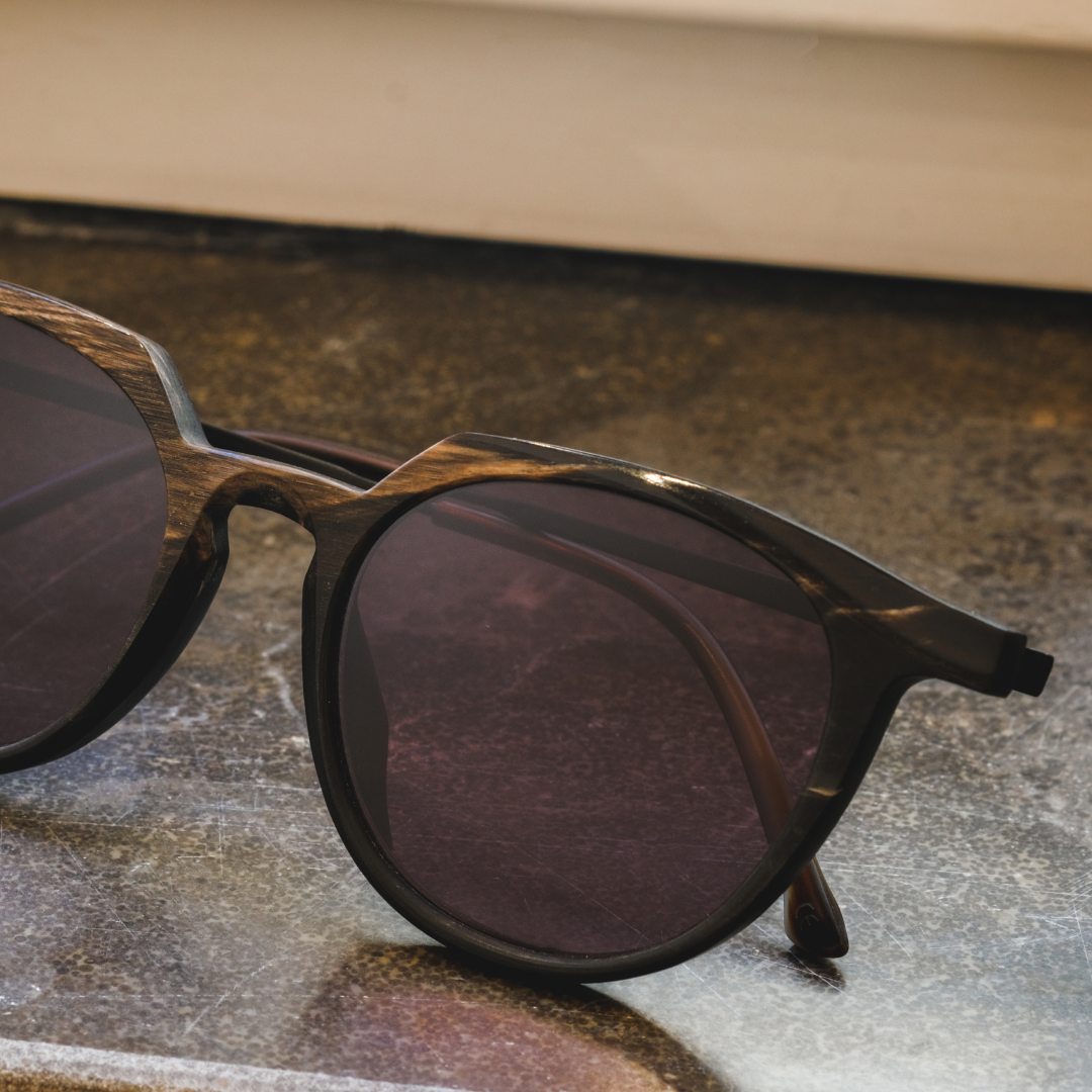 RG1097 Buffalo Horn Black Havana